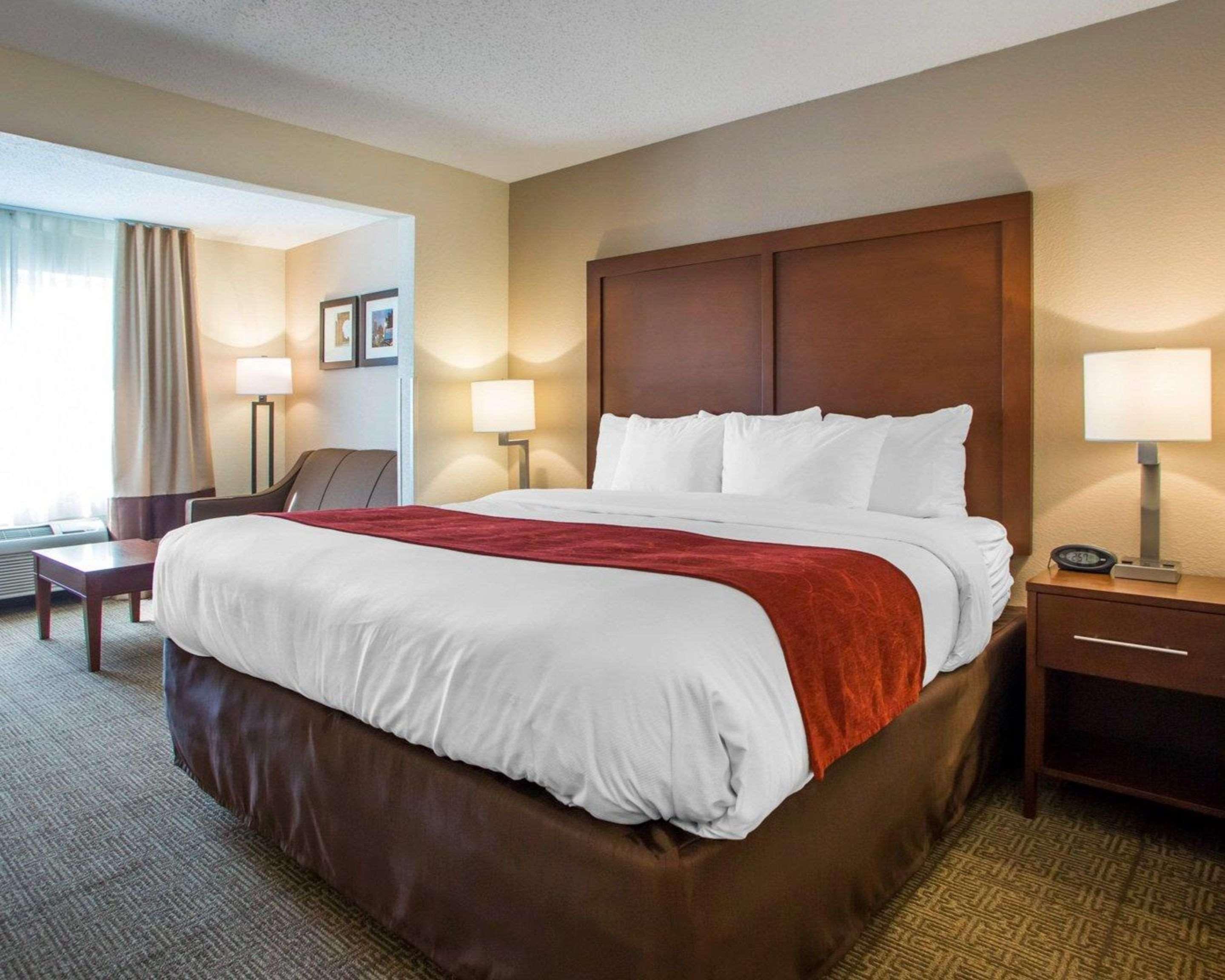 Comfort Suites Columbus West - Hilliard Exteriör bild