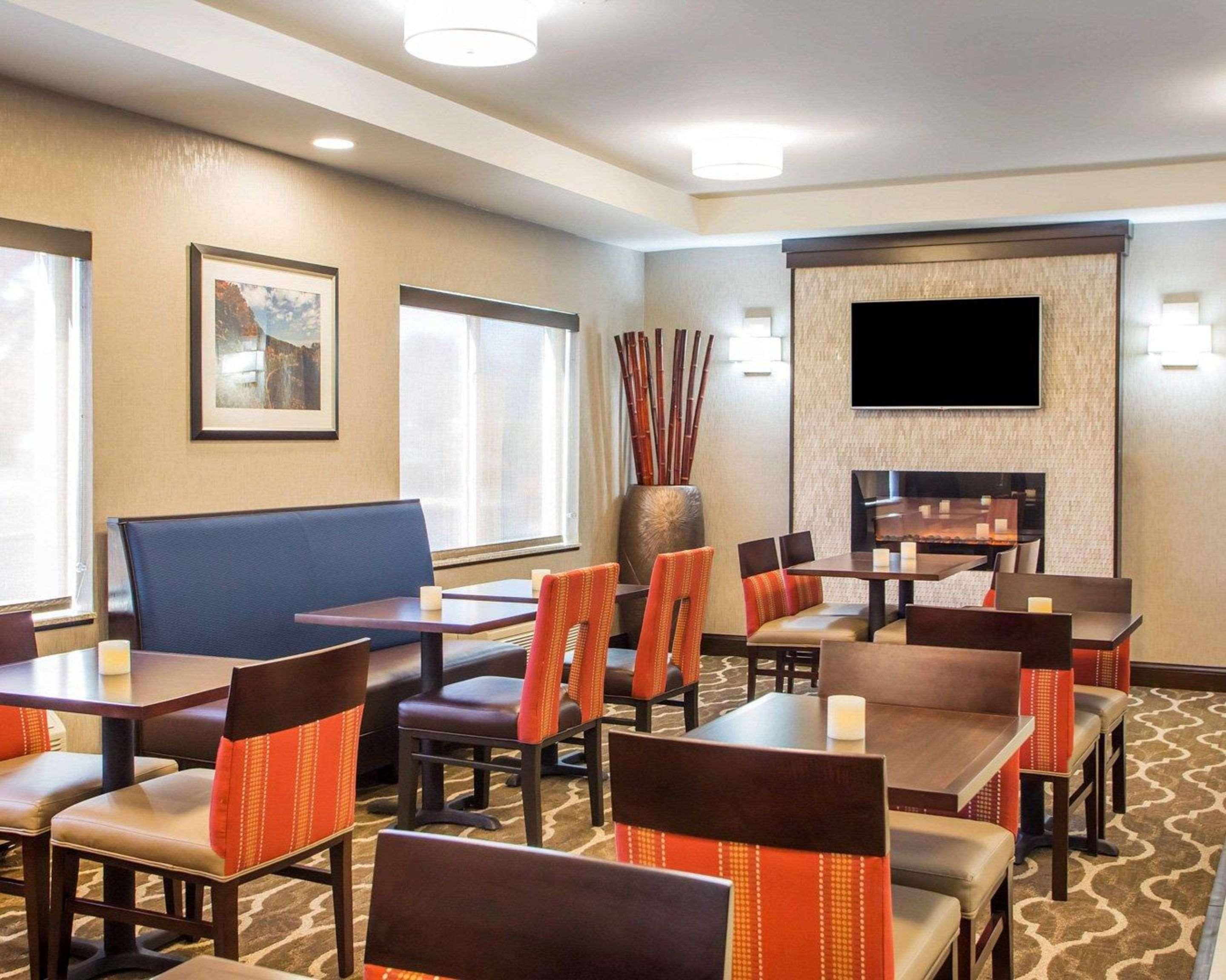 Comfort Suites Columbus West - Hilliard Exteriör bild