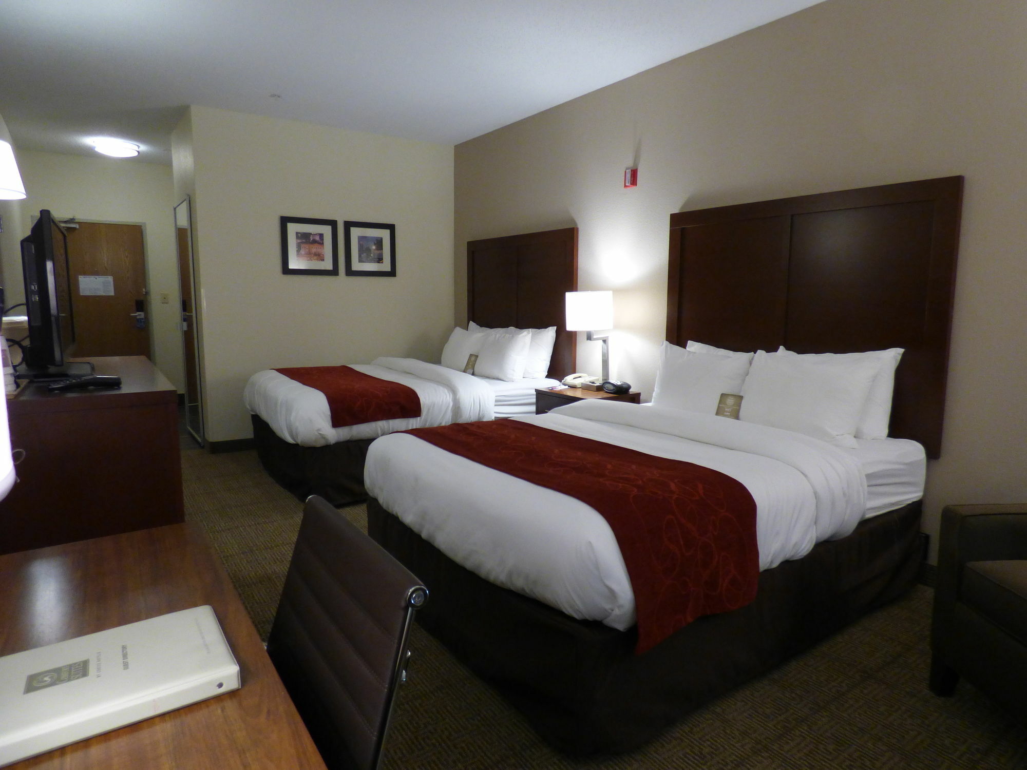 Comfort Suites Columbus West - Hilliard Exteriör bild