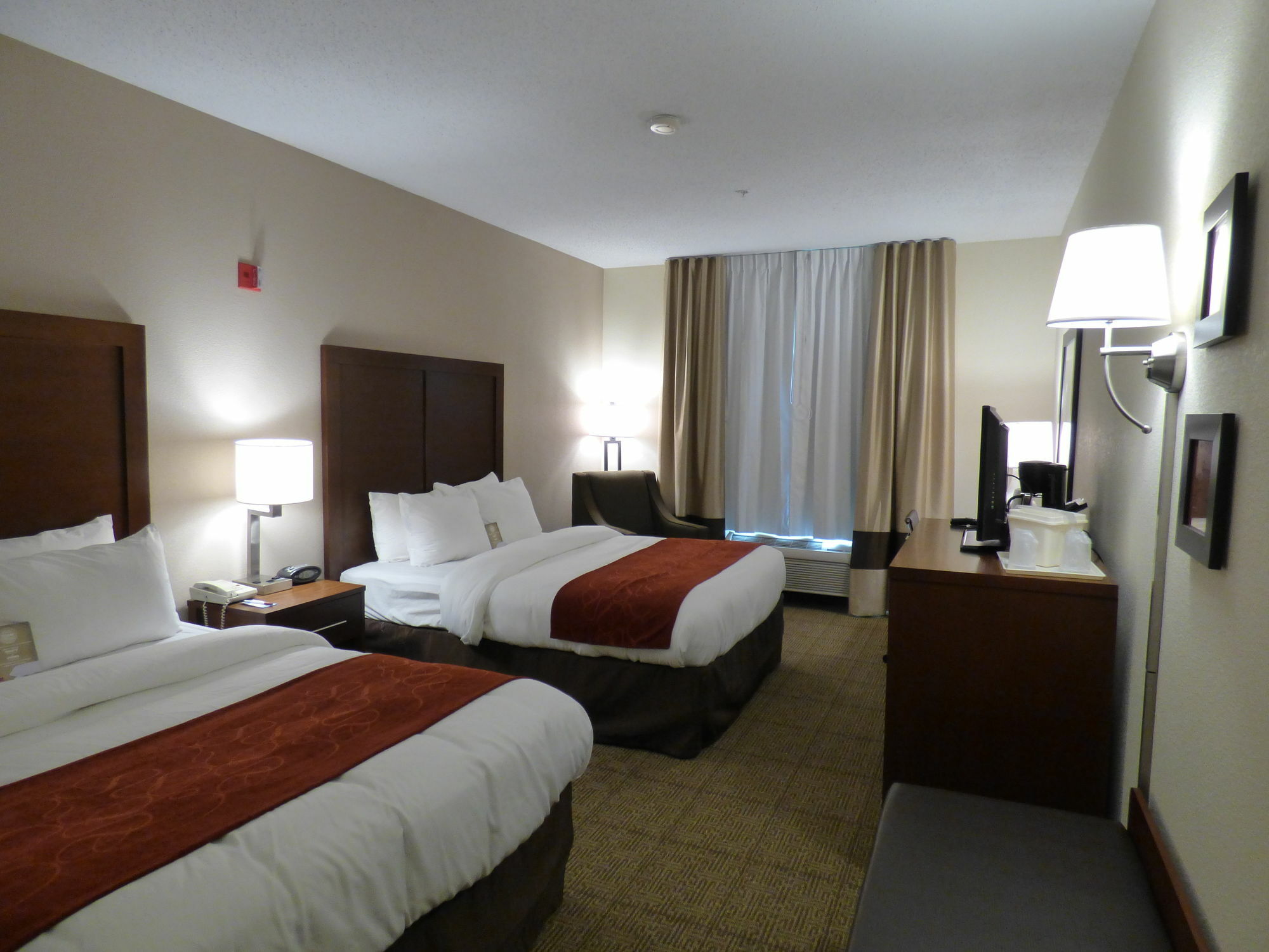 Comfort Suites Columbus West - Hilliard Exteriör bild