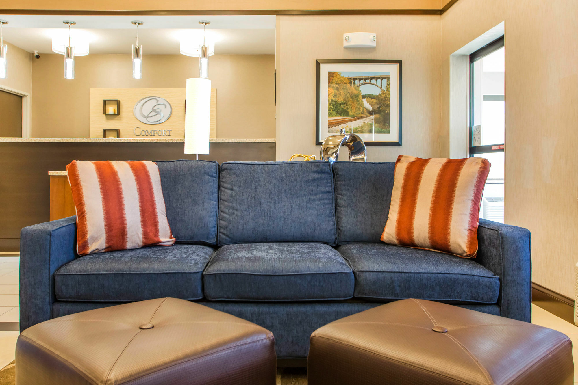 Comfort Suites Columbus West - Hilliard Exteriör bild